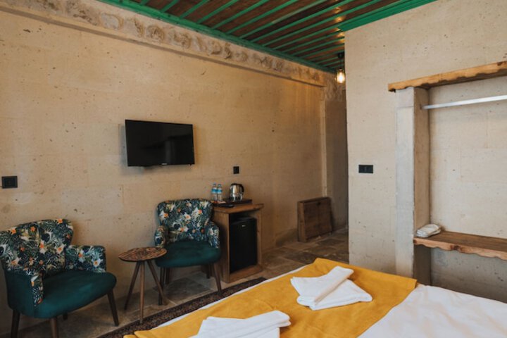 Room 14 of 189