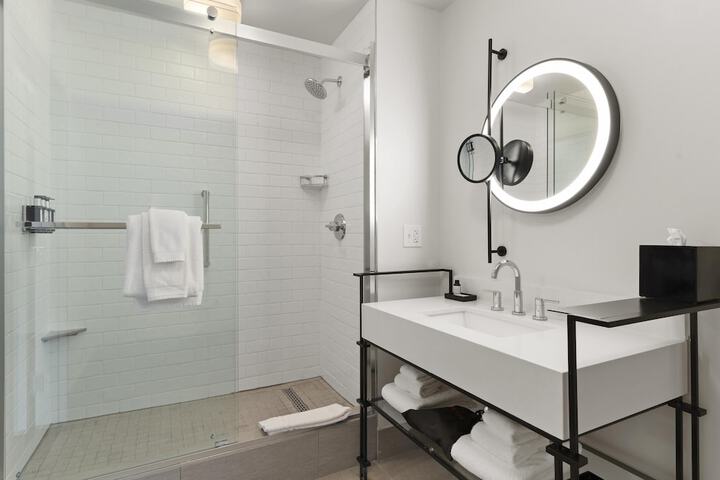 Bathroom shower