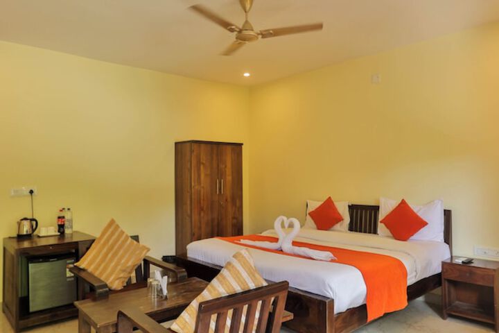 Rambagh Retreat-Stay with  Swimming Pool in Udaipur