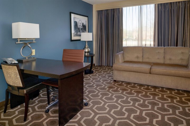 Room 30 of 82