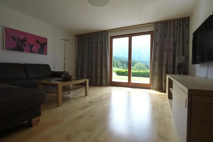 Room 2 of 17