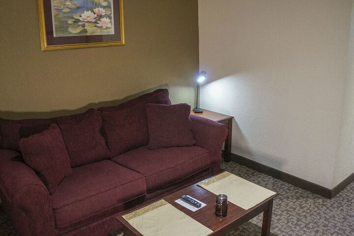 Room 16 of 44