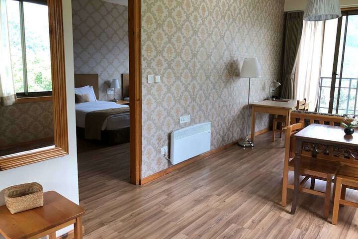 Room 5 of 44