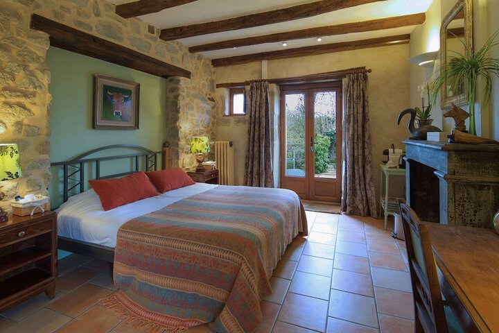 Room 2 of 46