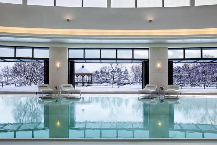 Pool 64 of 87