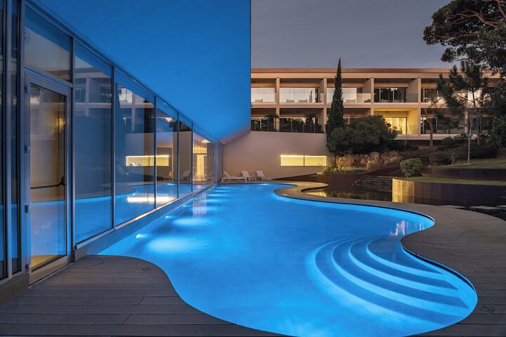 Pool 105 of 220