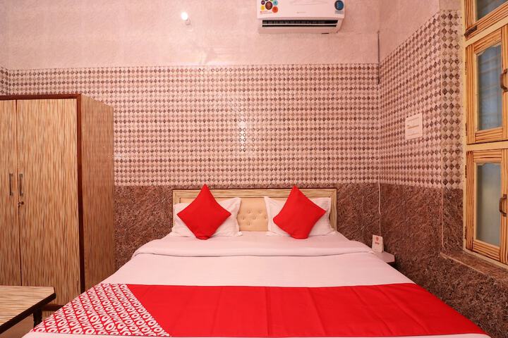 Exterior of OYO 22646 Jyoti Hotel