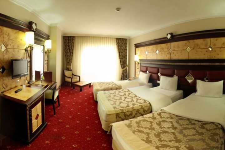 Room 9 of 39