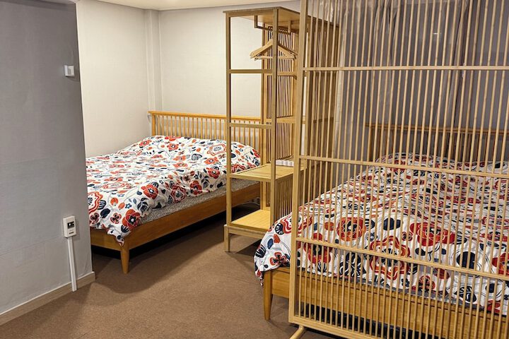 Room 30 of 42