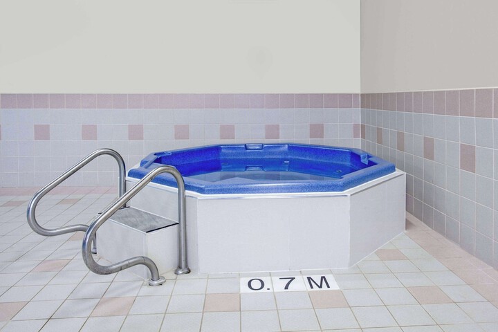 Hotel with Pool