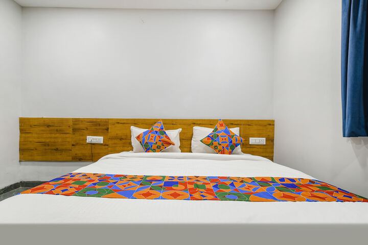 Room 17 of 22