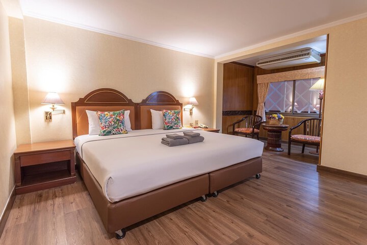 Room 16 of 70
