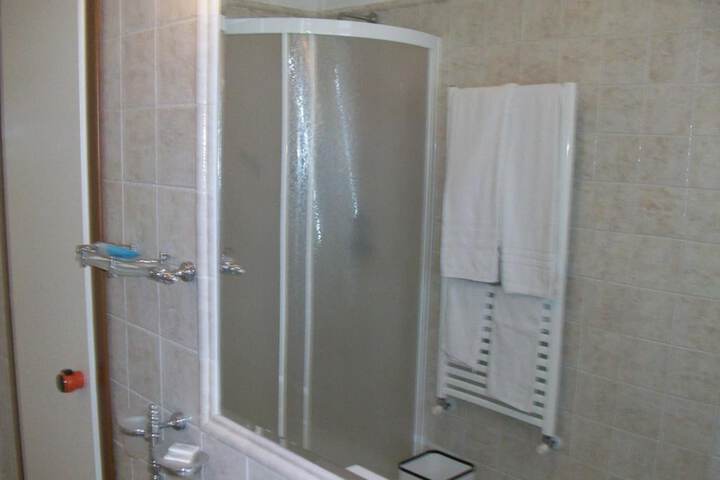 Room 37 of 52