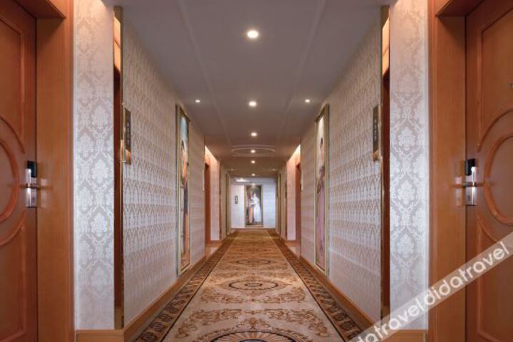Hotel Interior 7 of 19