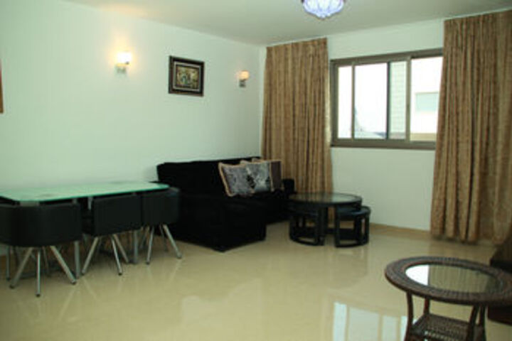 Room 18 of 32
