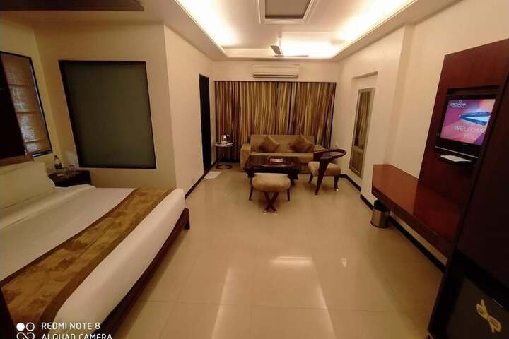 Room 18 of 54