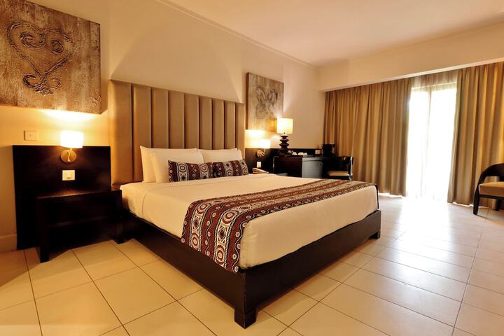Room 49 of 261