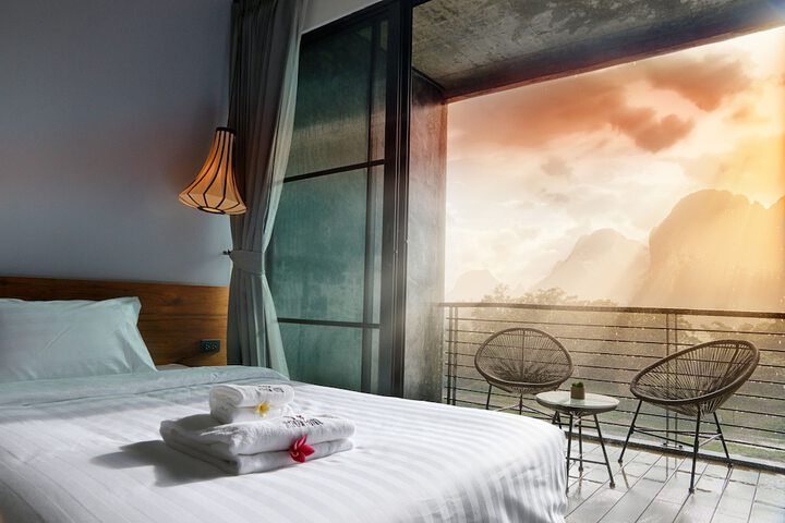 Room 10 of 72