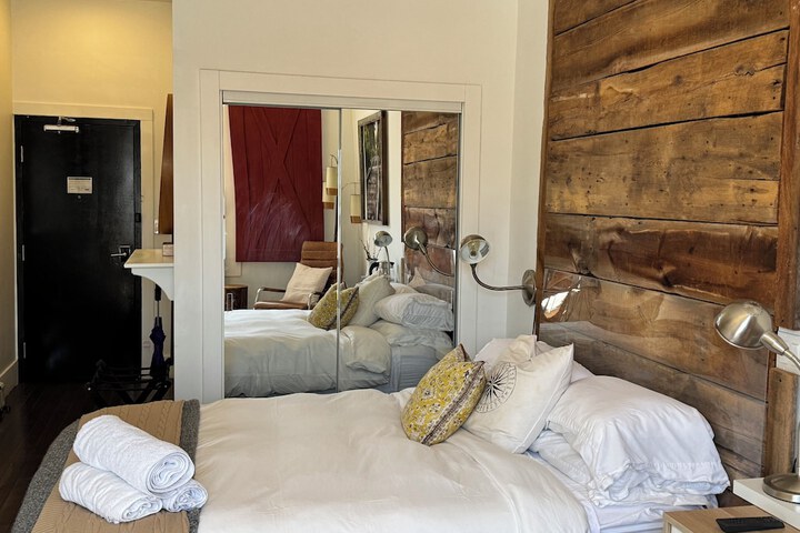 Room 7 of 21