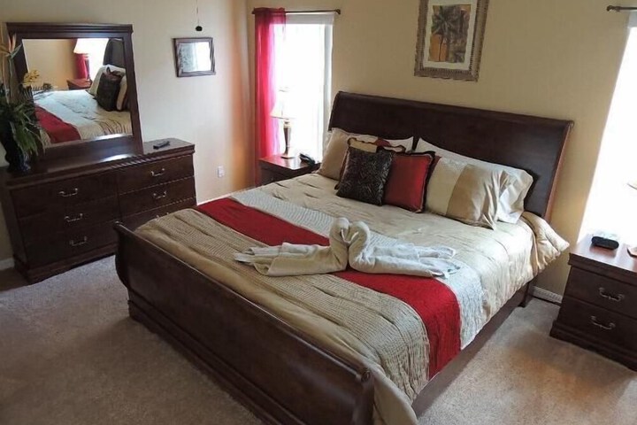 Room 12 of 39