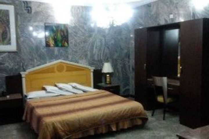 Room 14 of 45