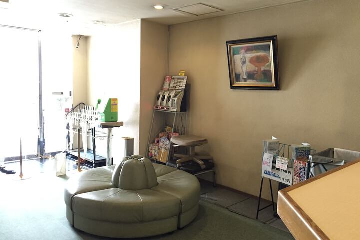 Entrance & Lobby
