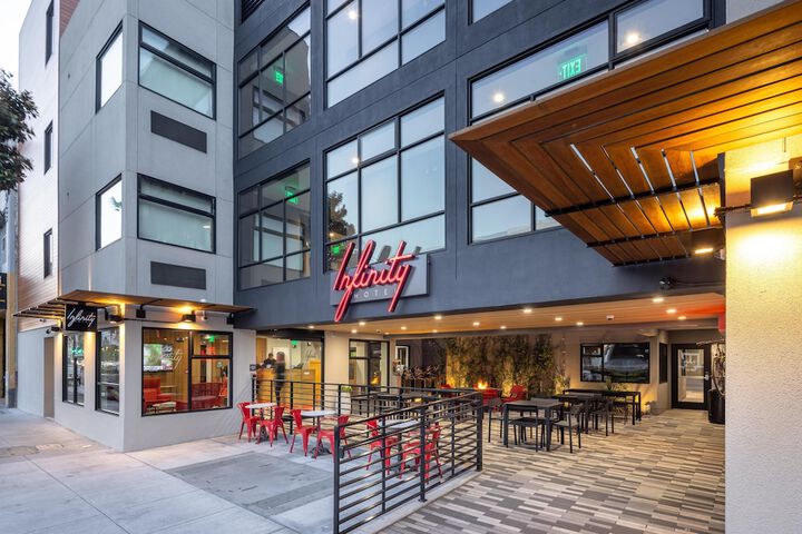 Hotel Exterior 103 of 149