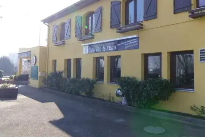 Hôtel Restaurant Au Fil De lEau