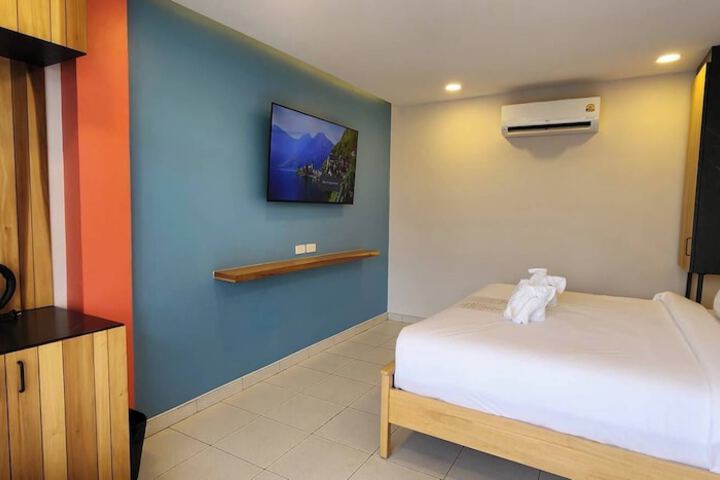 Room 21 of 62