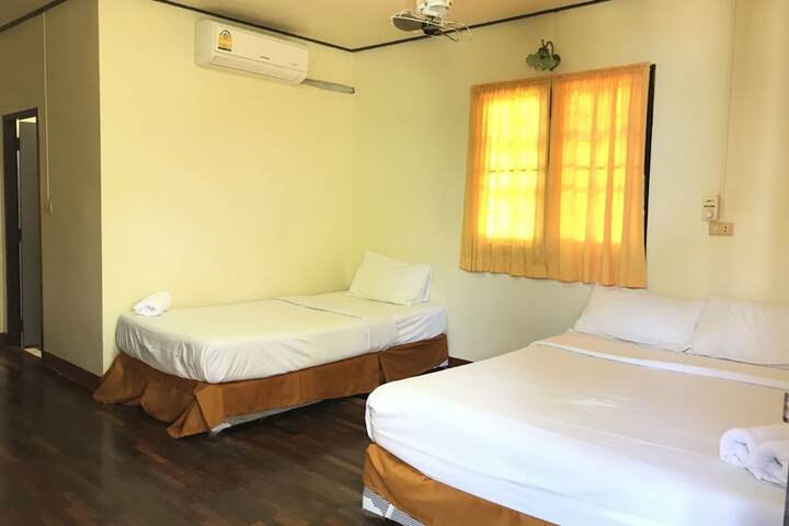 Room 5 of 63
