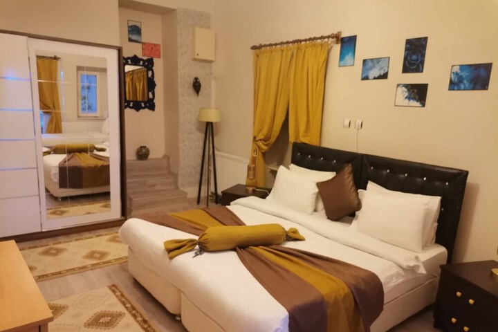 Room 75 of 185