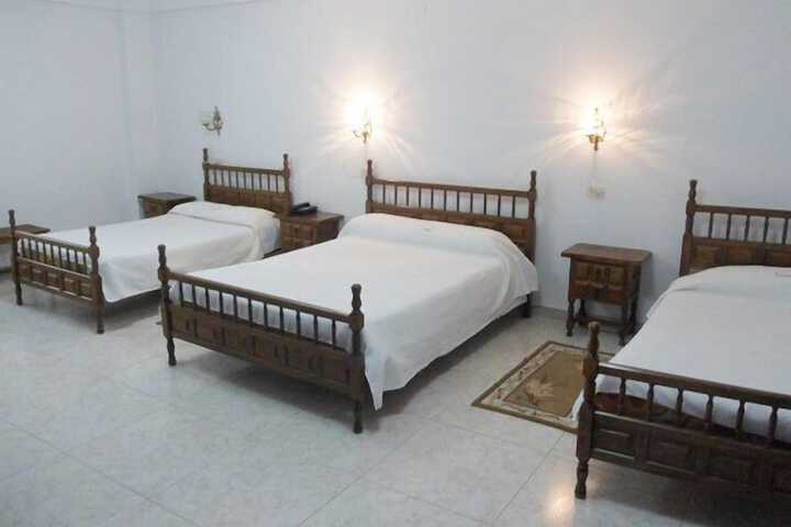 Room 10 of 66