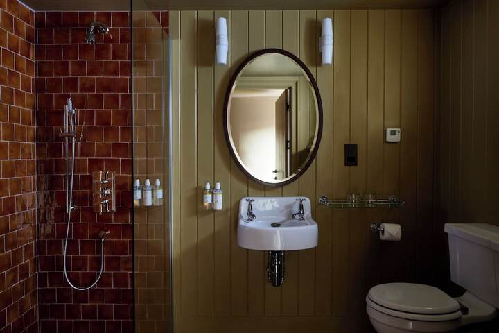 Room 45 of 75