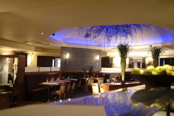Dining 62 of 95