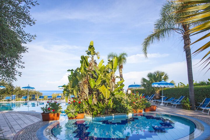 Pool 55 of 119