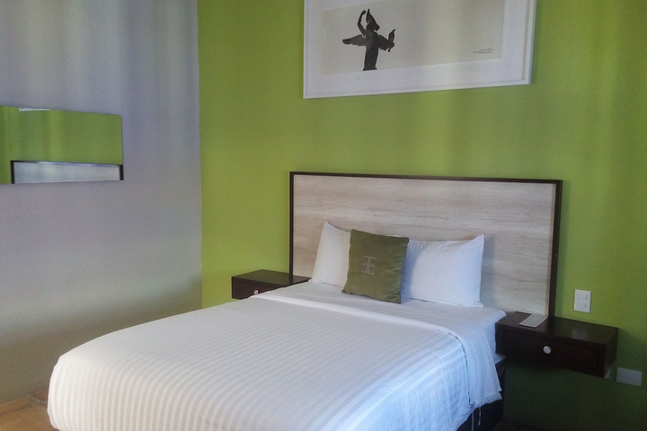 Room 15 of 44