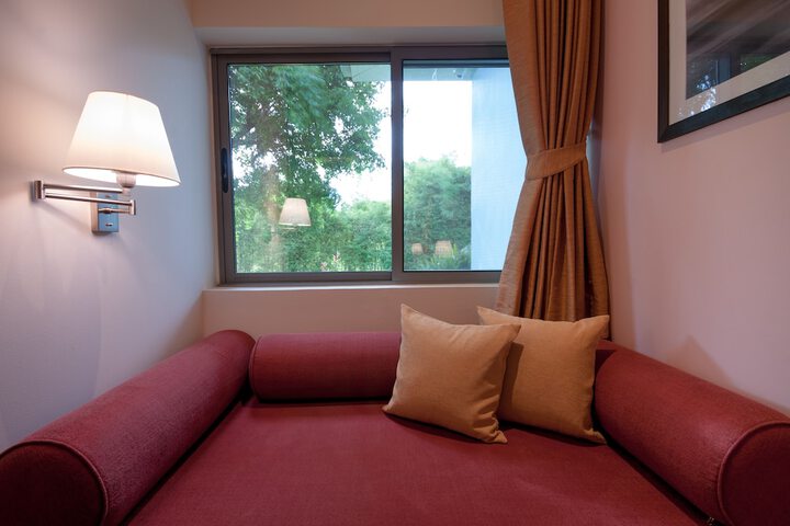 Room 6 of 115