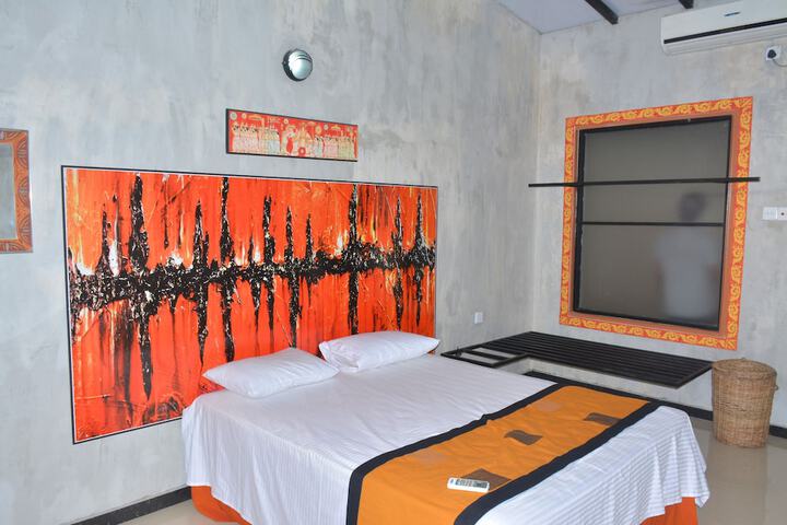 Room 14 of 23