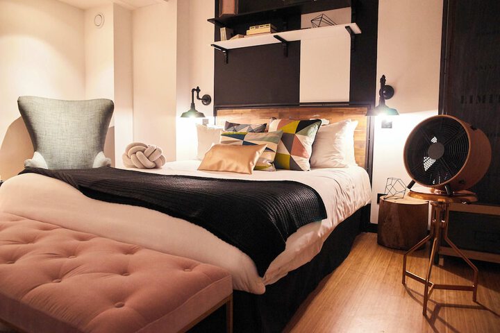 Room 21 of 47