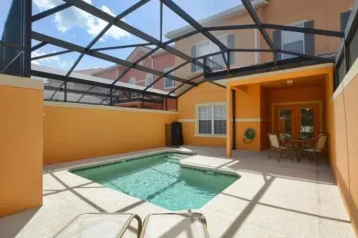 Pool 5 of 8