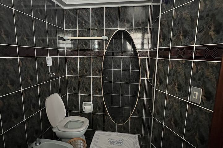 Room 75 of 118