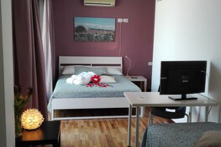 Room 12 of 24
