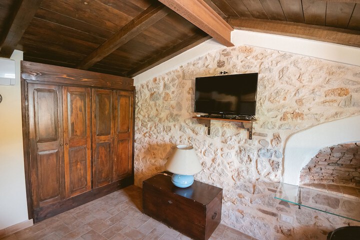 Room 14 of 115