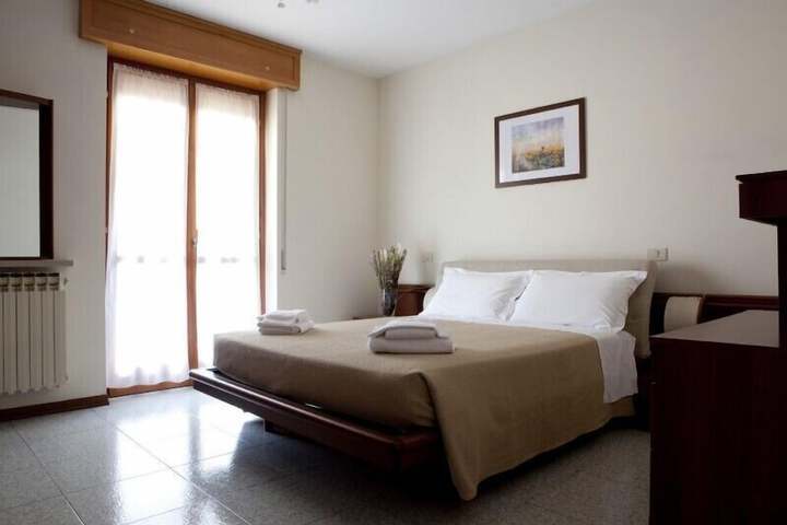 Room 9 of 41