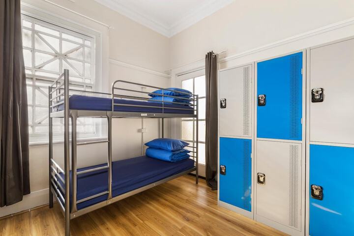 Room 11 of 21