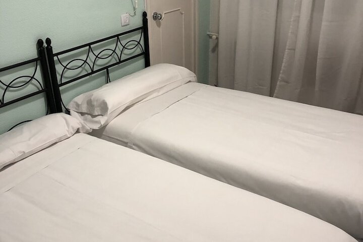 Room 3 of 18