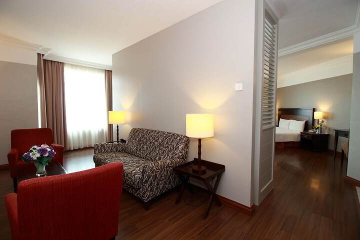 Room 15 of 65