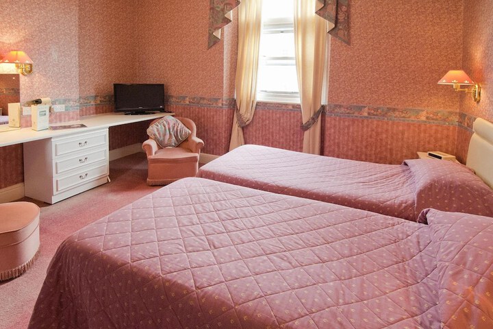 Room 12 of 44