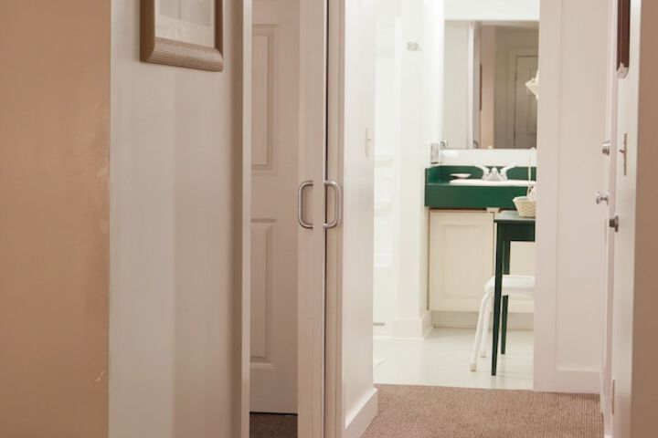 Room 48 of 120