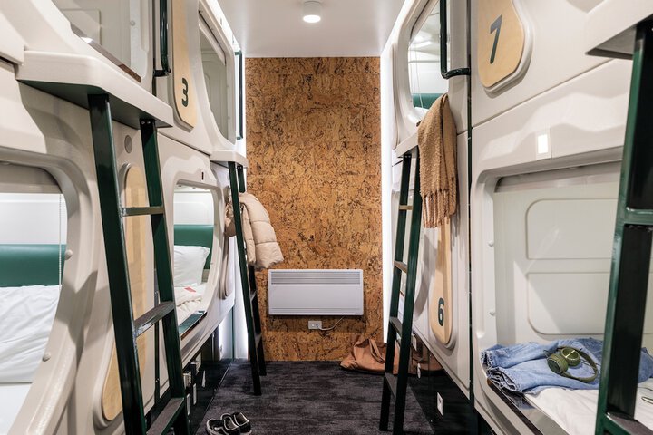 Room 21 of 69